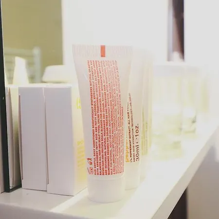 E&e Arena With Free Private Parking