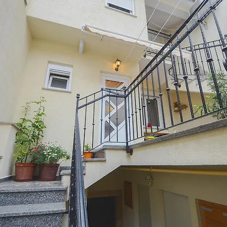 E&e Arena With Free Private Parking * Pula