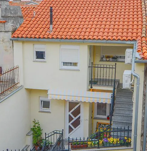 Apartman E&e Arena *