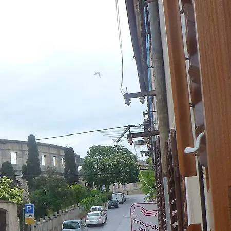 E&e Arena With Free Private Parking *