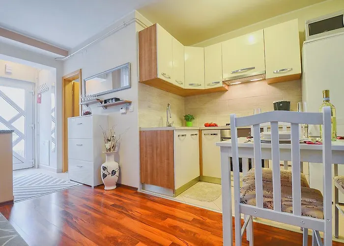Apartman E&e Arena