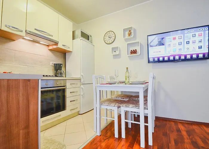 E&e Arena Apartman
